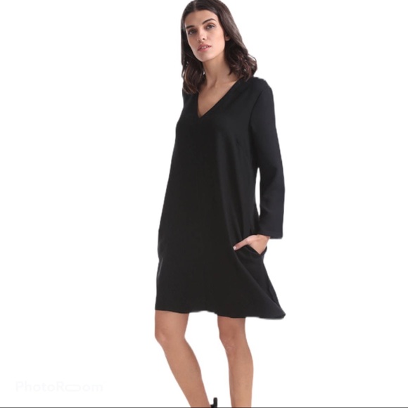 Gap V-Neck Swing Dress - Picture 2 of 7